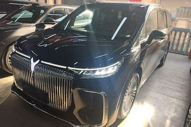Used VOYAH Dream 2025 PHEV Four-Wheel-Drive Flagship Kunpeng Edition