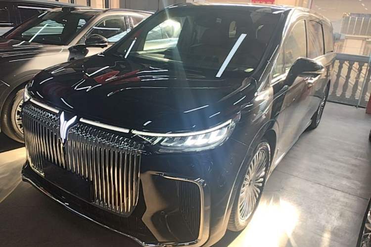 Used VOYAH Dream 2025 PHEV Four-Wheel-Drive Flagship Kunpeng Edition Guazi used car, China used car export, Used car for sale, Used cars, Cheapest cars for sale