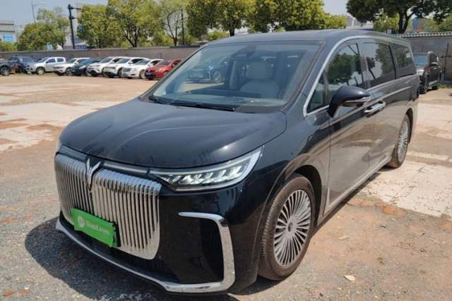 Used VOYAH Dream 2025 PHEV Four-Wheel Drive Prestige Kunpeng Edition