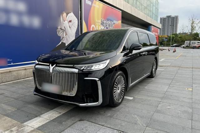 Used VOYAH Dream 2025 PHEV Four-Wheel Drive Prestige Kunpeng Edition