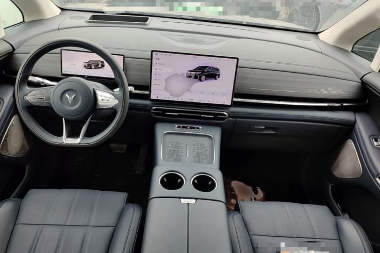Used VOYAH Dream 2025 PHEV Four-Wheel-Drive Flagship Version – Qiankun Edition Center Console