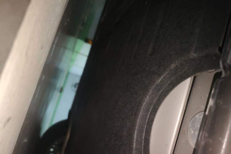 Used VOYAH Dream 2025 PHEV Four-Wheel Drive Excellence Kunpeng Edition Chassis Rear Left