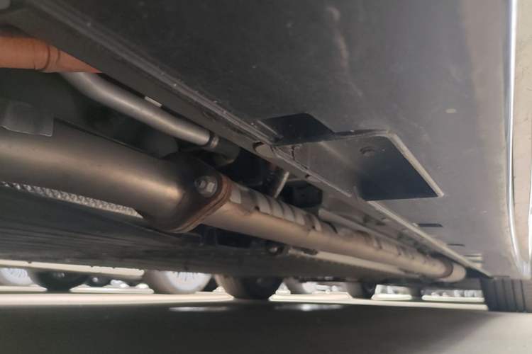 Used VOYAH Dream 2025 PHEV Four-Wheel-Drive Flagship Version – Qiankun Edition Chassis Rear Right