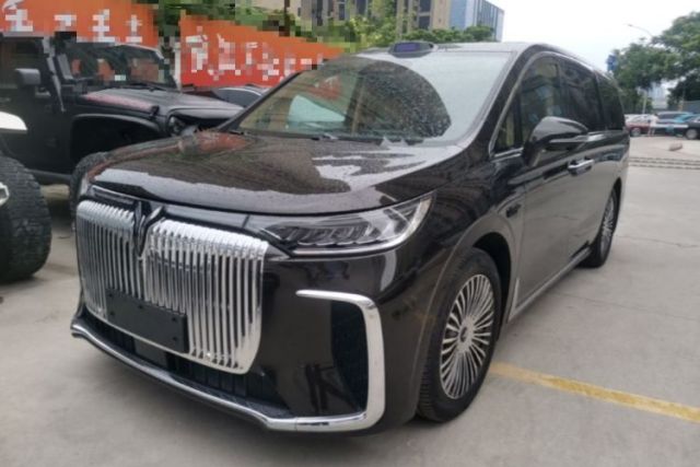Used VOYAH Dream 2025 PHEV Four-Wheel Drive Prestige Qiankun Edition