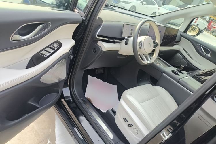 Used VOYAH Dream 2025 PHEV Four-Wheel Drive Prestige Kunpeng Edition Driver Seat