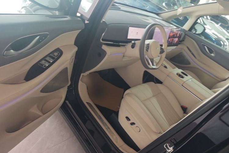 Used VOYAH Dream 2025 PHEV Four-Wheel Drive Prestige Kunpeng Edition Driver Seat