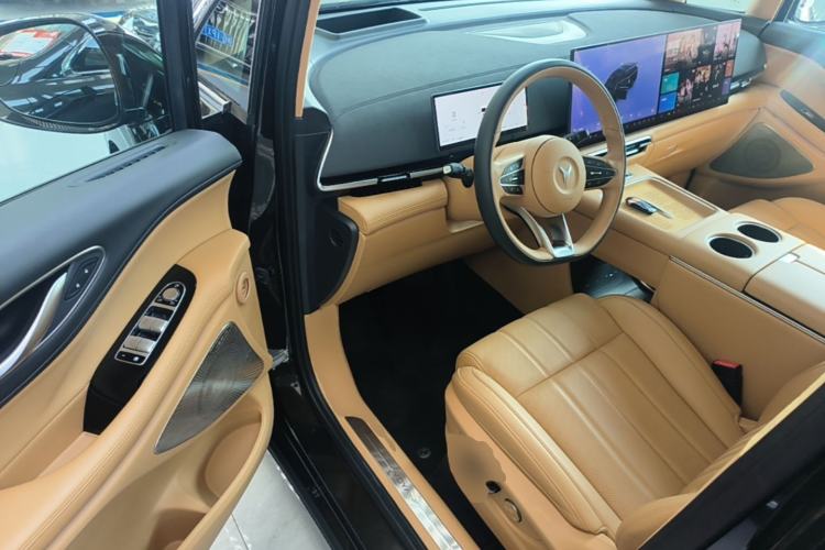 Used VOYAH Dream 2025 PHEV Four-Wheel-Drive Flagship Kunpeng Edition Driver Seat