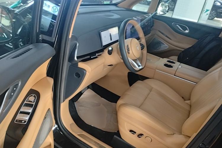 Used VOYAH Dream 2025 PHEV Four-Wheel-Drive Flagship Kunpeng Edition Driver Seat