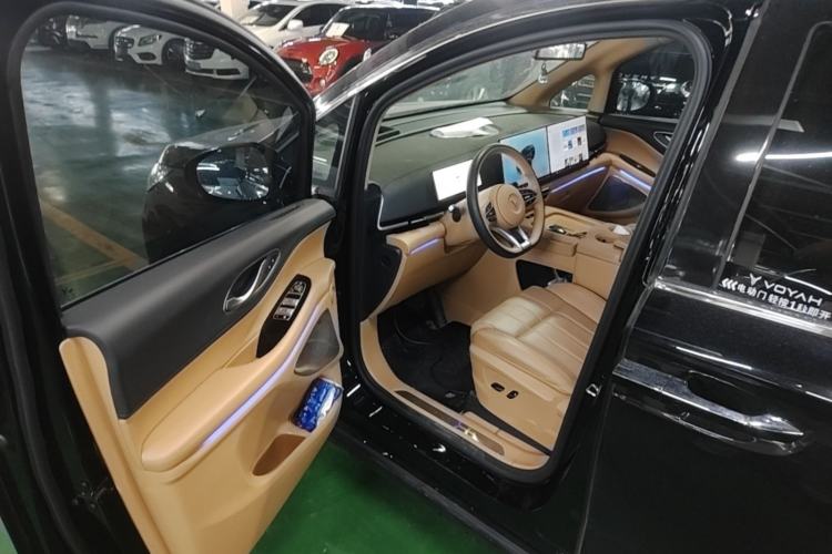 Used VOYAH Dream 2025 PHEV Four-Wheel Drive Prestige Kunpeng Edition Driver Seat