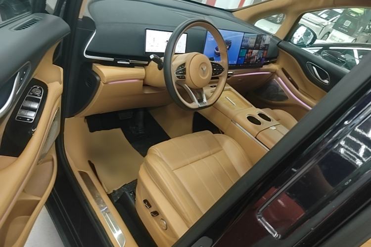 Used VOYAH Dream 2025 PHEV Four-Wheel-Drive Flagship Kunpeng Edition Driver Seat