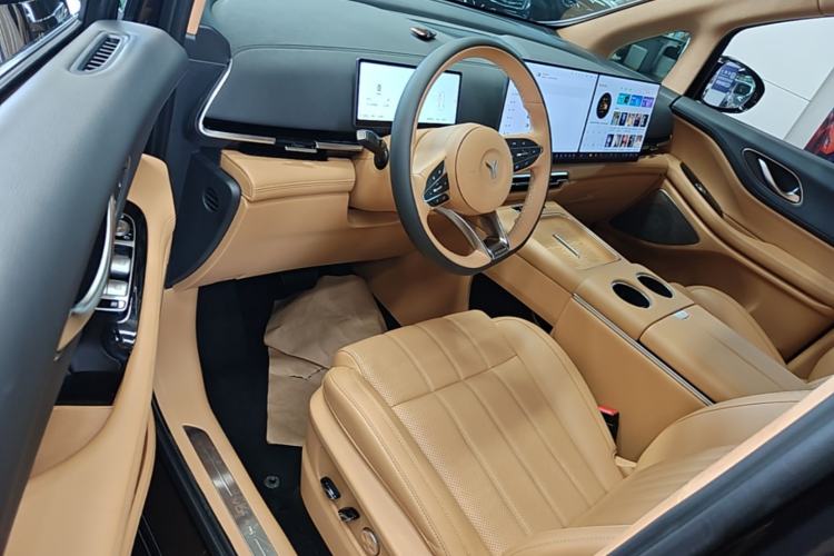 Used VOYAH Dream 2025 PHEV Four-Wheel-Drive Flagship Kunpeng Edition Driver Seat