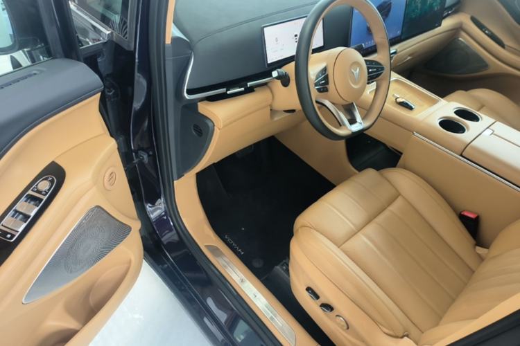 Used VOYAH Dream 2025 PHEV Four-Wheel-Drive Flagship Kunpeng Edition Driver Seat