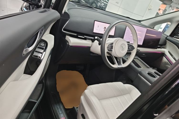 Used VOYAH Dream 2025 PHEV Four-Wheel Drive Prestige Kunpeng Edition Driver Seat