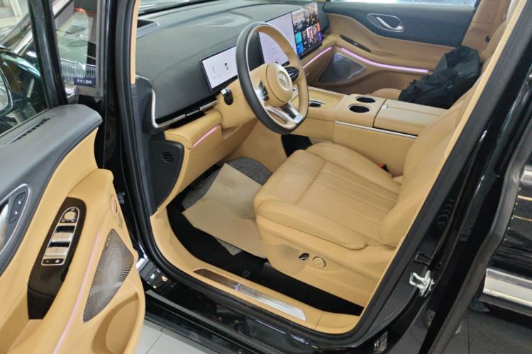 Used VOYAH Dream 2025 PHEV Four-Wheel-Drive Flagship Kunpeng Edition Driver Seat