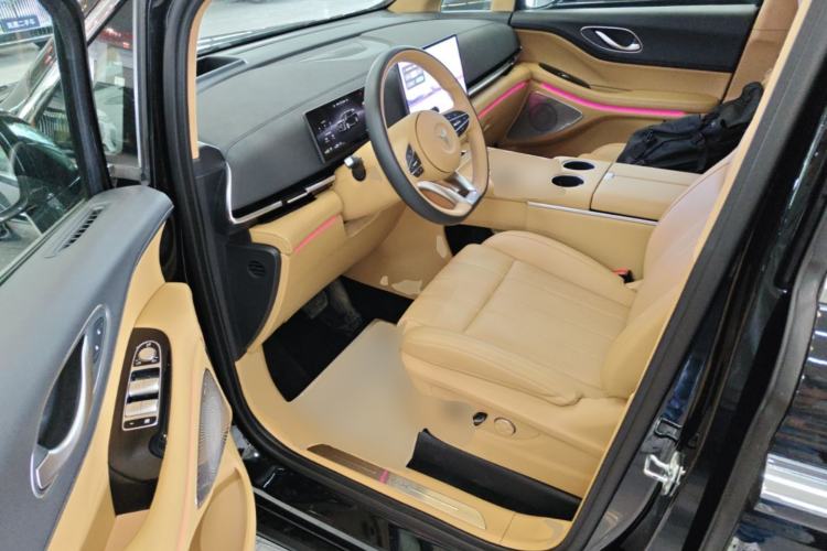 Used VOYAH Dream 2025 PHEV Four-Wheel Drive Prestige Qiankun Edition Driver Seat