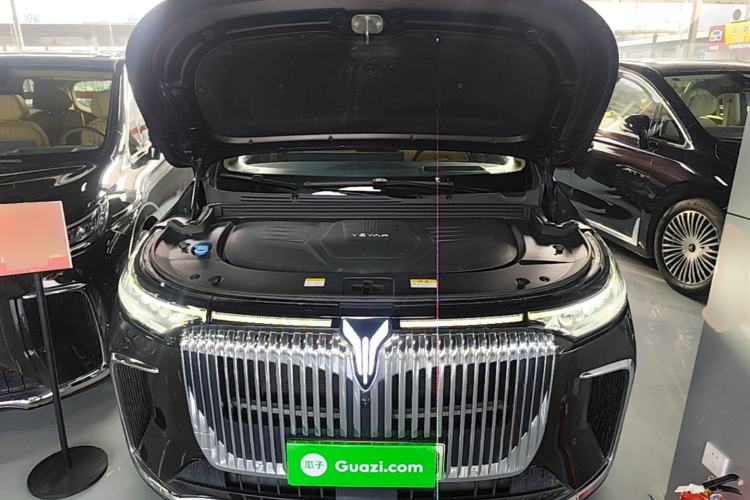 Used VOYAH Dream 2025 PHEV Four-Wheel-Drive Flagship Kunpeng Edition Engine Bay