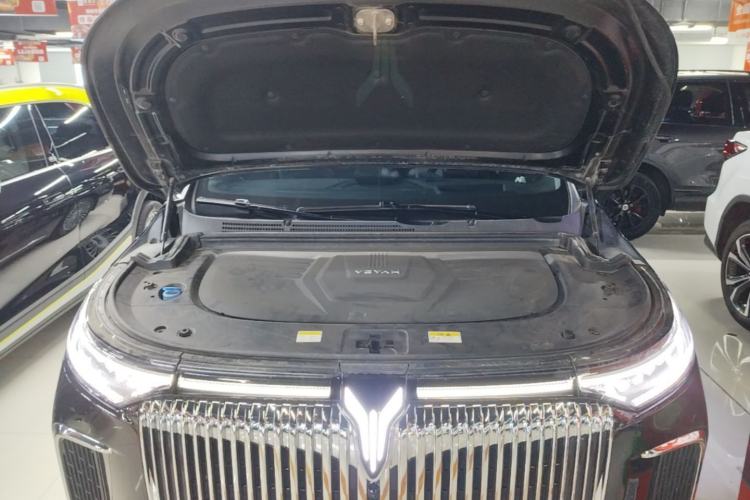 Used VOYAH Dream 2025 PHEV Four-Wheel Drive Prestige Kunpeng Edition Engine Bay