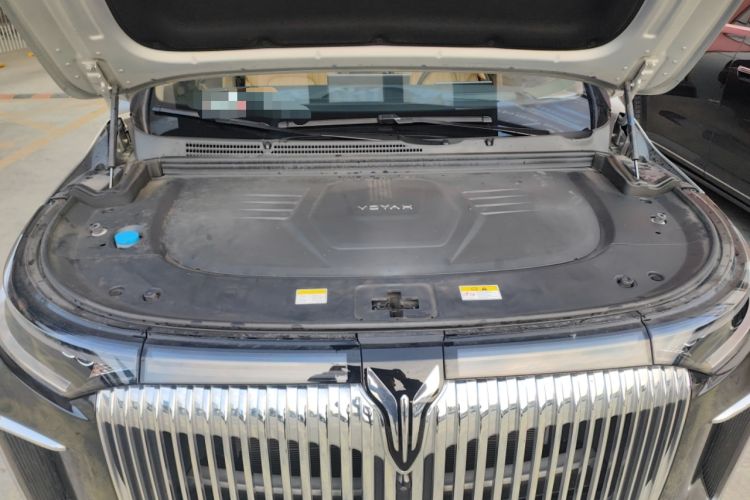 Used VOYAH Dream 2025 PHEV Four-Wheel-Drive Flagship Version – Qiankun Edition Engine Bay