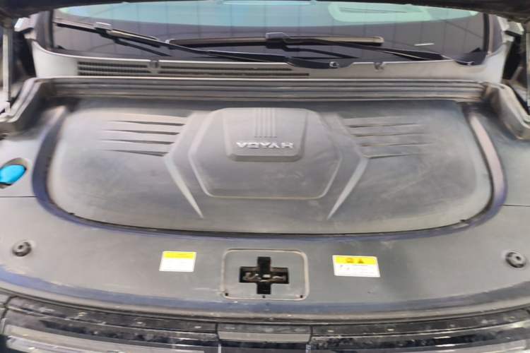 Used VOYAH Dream 2025 PHEV Four-Wheel Drive Prestige Kunpeng Edition Engine Bay