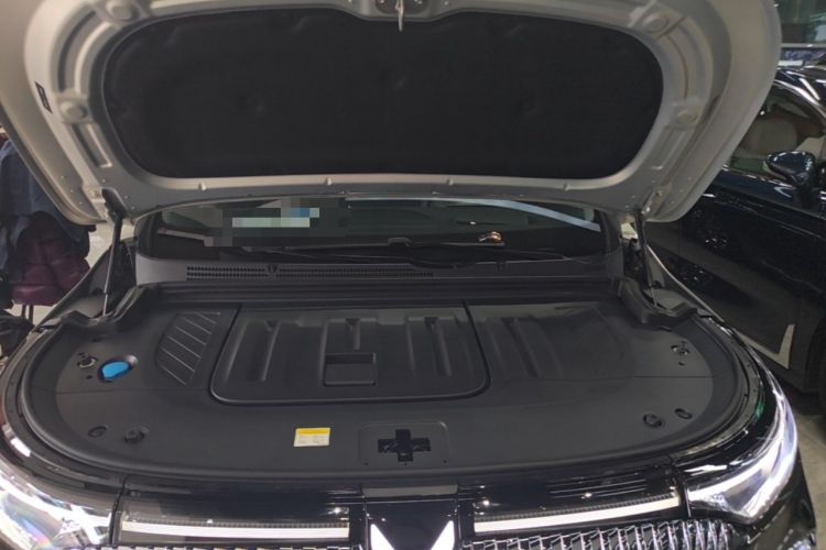 Used VOYAH Dream 2025 EV Four-Wheel-Drive Flagship Qiankun Version Engine Bay