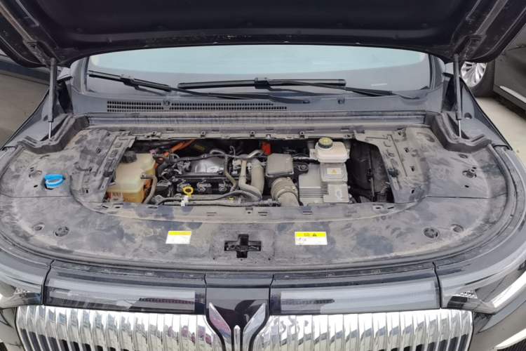 Used VOYAH Dream 2025 PHEV Four-Wheel-Drive Flagship Kunpeng Edition Engine Bay