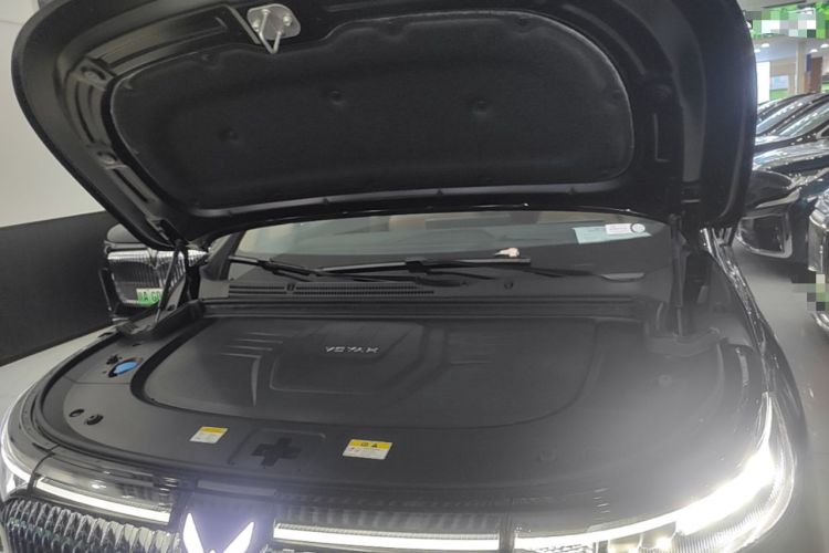 Used VOYAH Dream 2025 PHEV Four-Wheel Drive Excellence Qiankun Edition Engine Bay