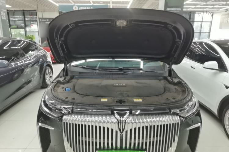 Used VOYAH Dream 2025 PHEV Four-Wheel Drive Prestige Qiankun Edition Engine Bay