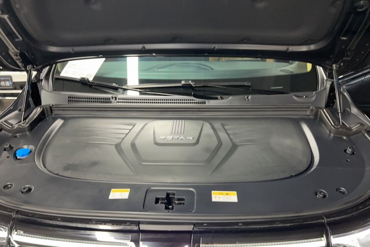 Used VOYAH Dream 2025 PHEV Four-Wheel Drive Excellence Kunpeng Edition Engine Bay