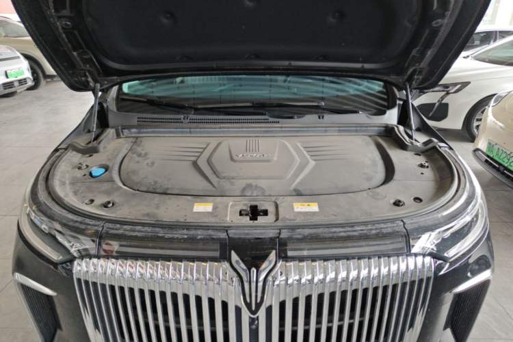 Used VOYAH Dream 2025 PHEV Four-Wheel-Drive Flagship Version – Qiankun Edition Engine Bay