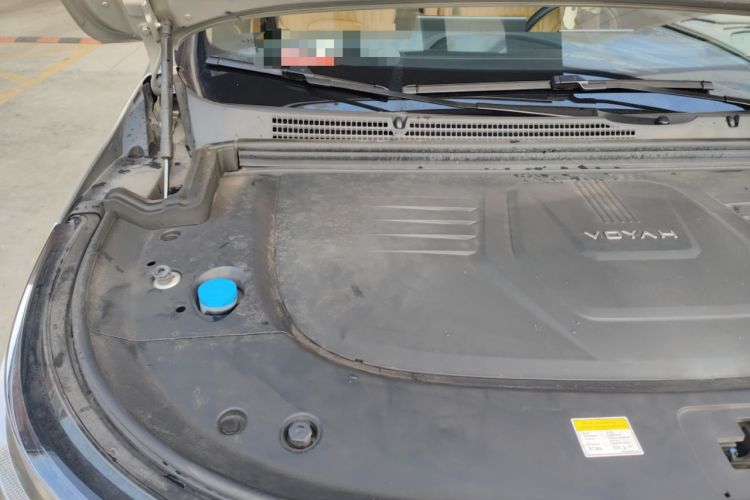 Used VOYAH Dream 2025 PHEV Four-Wheel-Drive Flagship Version – Qiankun Edition Engine Bay Right