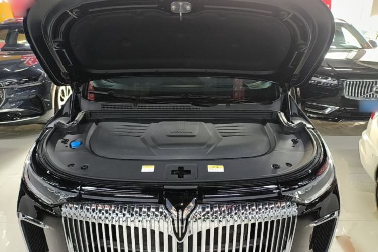 Used VOYAH Dream 2025 PHEV Four-Wheel Drive Prestige Kunpeng Edition Engine Bay
