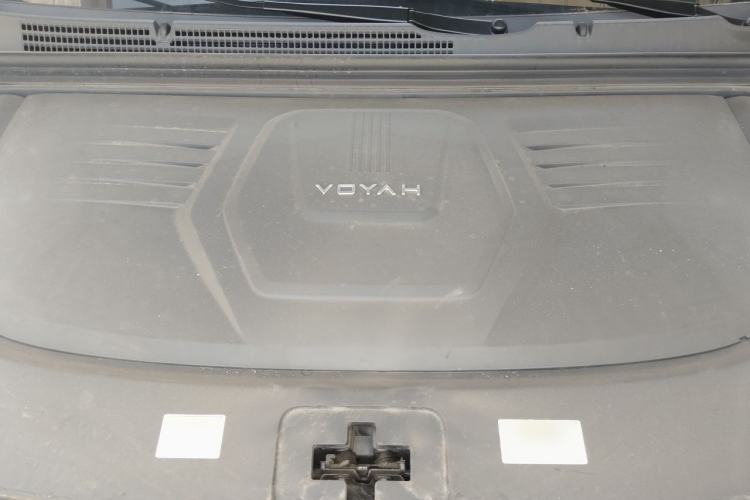 Used VOYAH Dream 2025 PHEV Four-Wheel Drive Excellence Kunpeng Edition Engine Bay