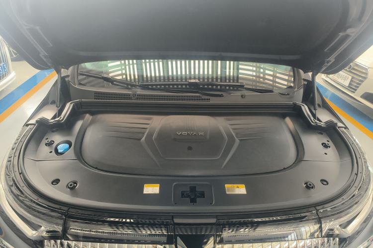 Used VOYAH Dream 2025 PHEV Four-Wheel-Drive Flagship Kunpeng Edition Engine Bay