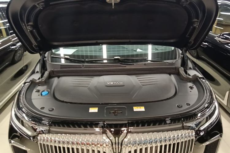 Used VOYAH Dream 2025 PHEV Four-Wheel Drive Prestige Qiankun Edition Engine Bay