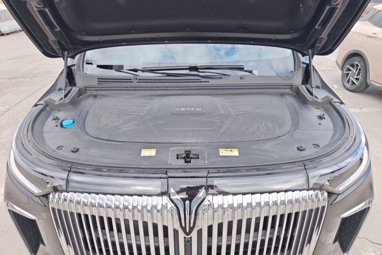 Used VOYAH Dream 2025 PHEV Four-Wheel Drive Prestige Kunpeng Edition Engine Bay