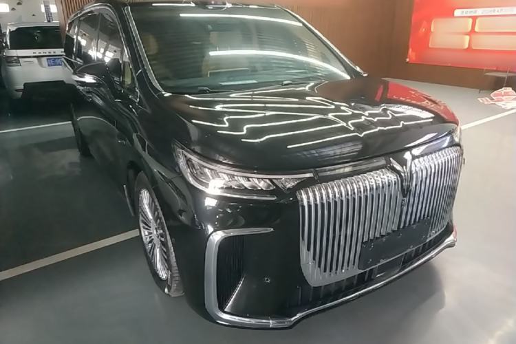 Used VOYAH Dream 2025 PHEV Four-Wheel-Drive Flagship Version – Qiankun Edition Exterior 1