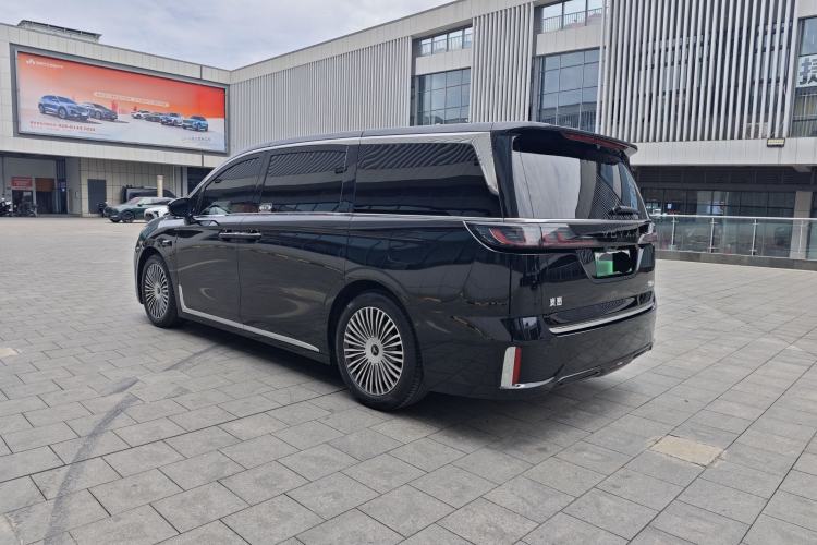 Used VOYAH Dream 2025 PHEV Four-Wheel-Drive Flagship Version – Qiankun Edition Exterior 1