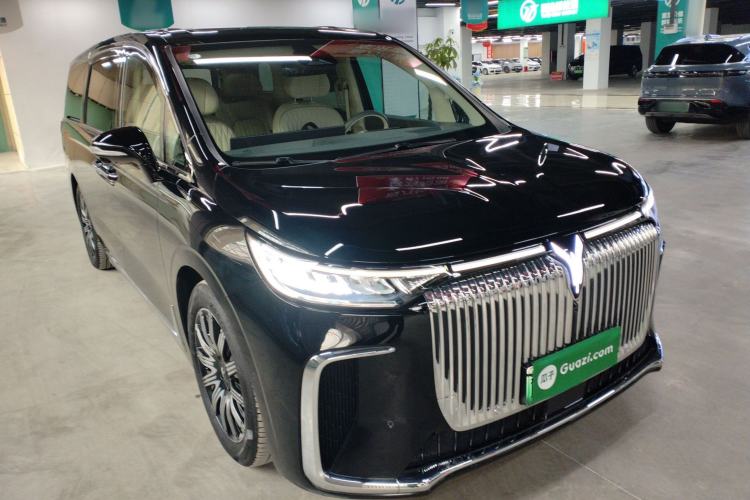 Used VOYAH Dream 2025 EV Four-Wheel Drive Flagship Kunpeng Edition Exterior 1