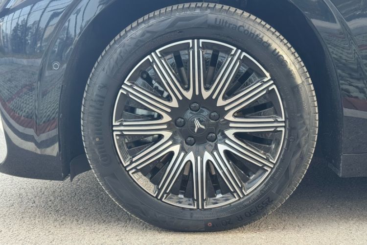 Used VOYAH Dream 2025 EV Four-Wheel Drive Prestige Kunpeng Edition Exterior 10