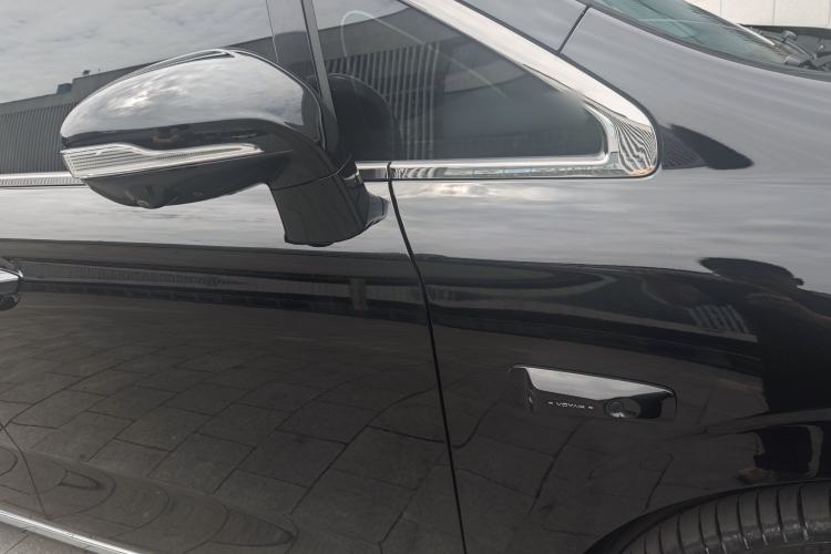 Used VOYAH Dream 2025 PHEV Four-Wheel-Drive Flagship Version – Qiankun Edition Exterior 11
