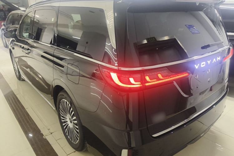 Used VOYAH Dream 2025 PHEV Four-Wheel Drive Prestige Qiankun Edition Exterior 2