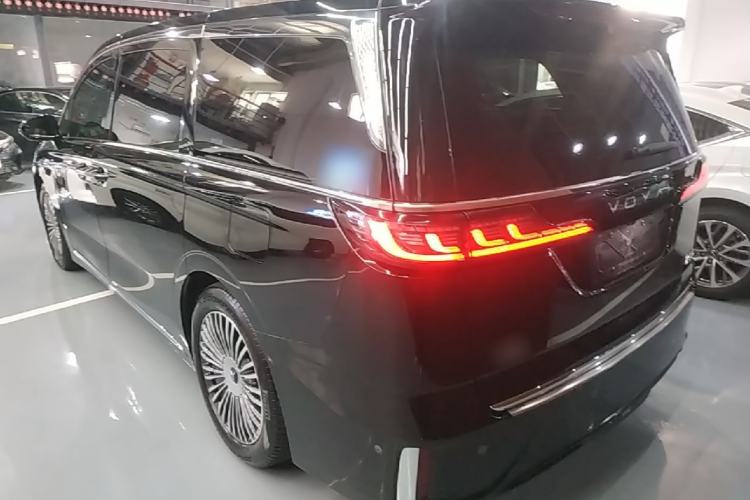 Used VOYAH Dream 2025 PHEV Four-Wheel-Drive Flagship Version – Qiankun Edition Exterior 2
