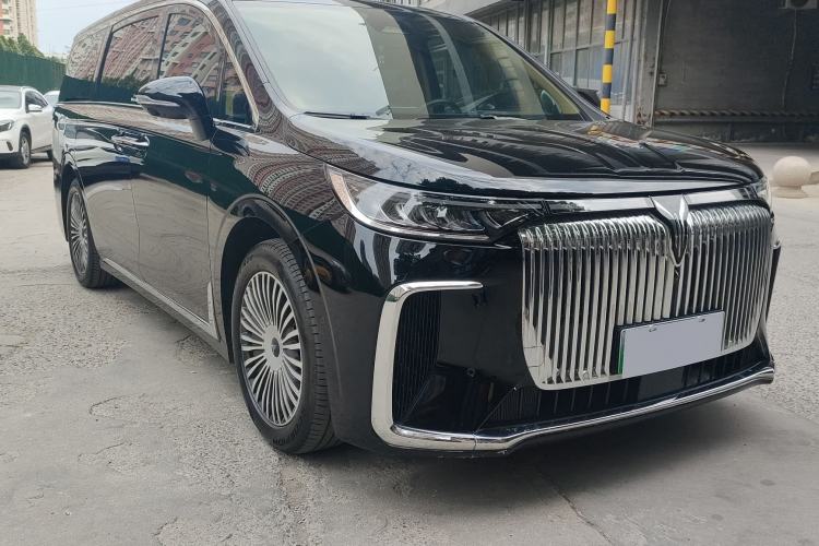 Used VOYAH Dream 2025 PHEV Four-Wheel Drive Prestige Kunpeng Edition Exterior 2
