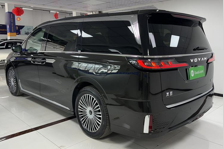 Used VOYAH Dream 2025 PHEV Four-Wheel Drive Prestige Kunpeng Edition Exterior 2