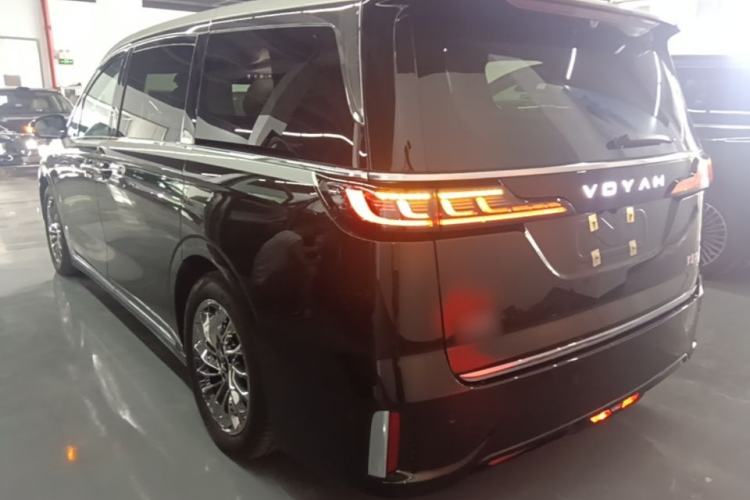 Used VOYAH Dream 2025 EV Four-Wheel-Drive Flagship Qiankun Version Exterior 2