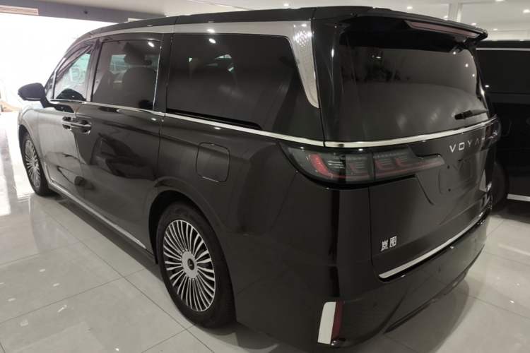Used VOYAH Dream 2025 PHEV Four-Wheel Drive Prestige Kunpeng Edition Exterior 2