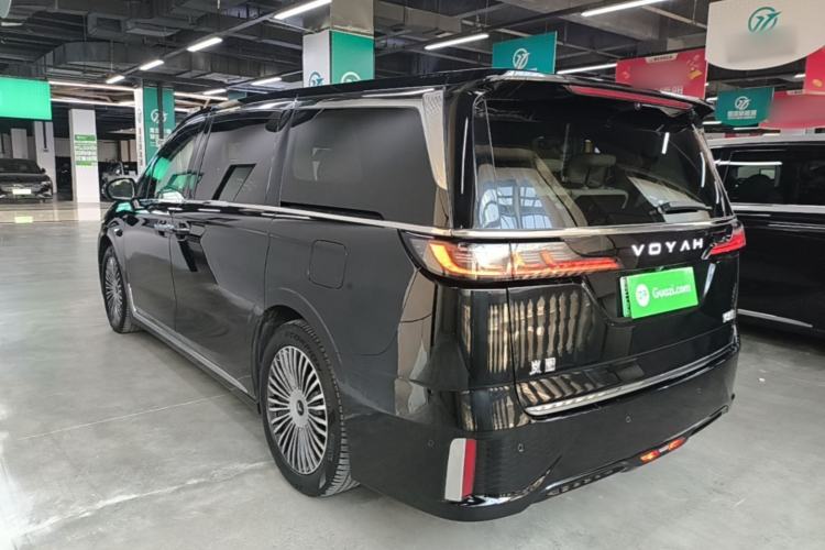 Used VOYAH Dream 2025 PHEV Four-Wheel Drive Excellence Qiankun Edition Exterior 2