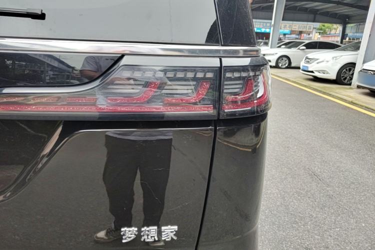 Used VOYAH Dream 2025 PHEV Four-Wheel-Drive Flagship Kunpeng Edition Exterior 3