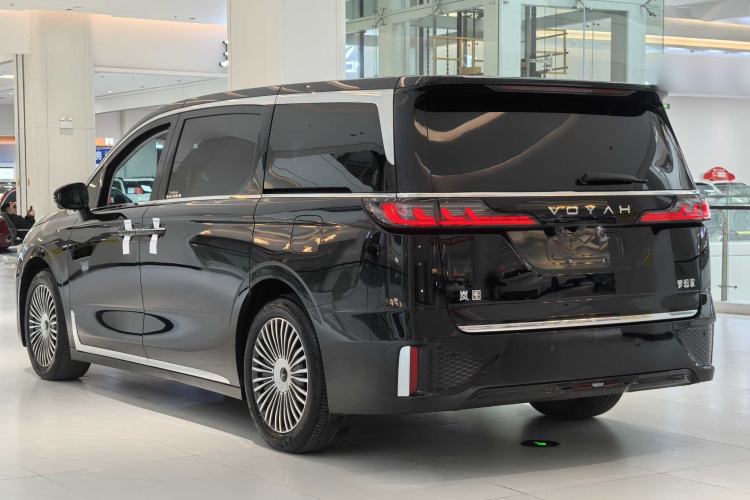 Used VOYAH Dream 2025 PHEV Four-Wheel Drive Excellence Kunpeng Edition Exterior 3