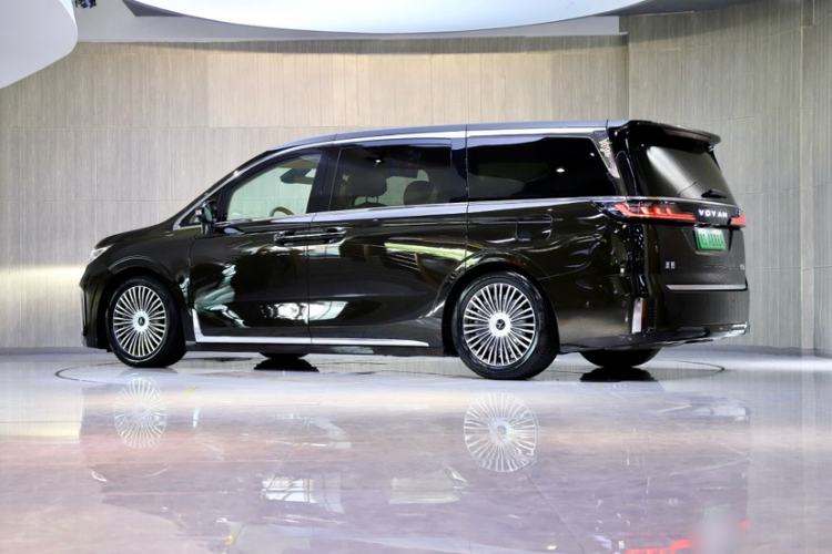 Used VOYAH Dream 2025 PHEV Four-Wheel-Drive Flagship Kunpeng Edition Exterior 3